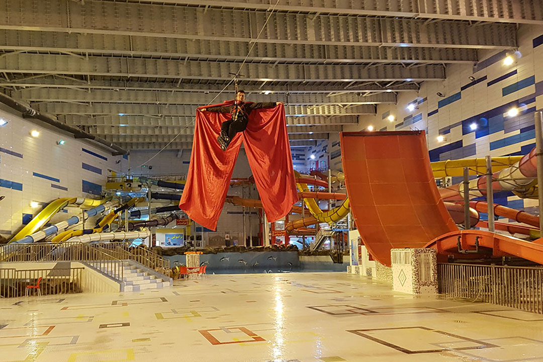 پارک آبی سرزمین موجهای خروشان مشهد