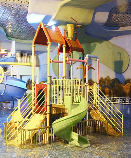 پارک آبی سرزمین موجهای خروشان مشهد